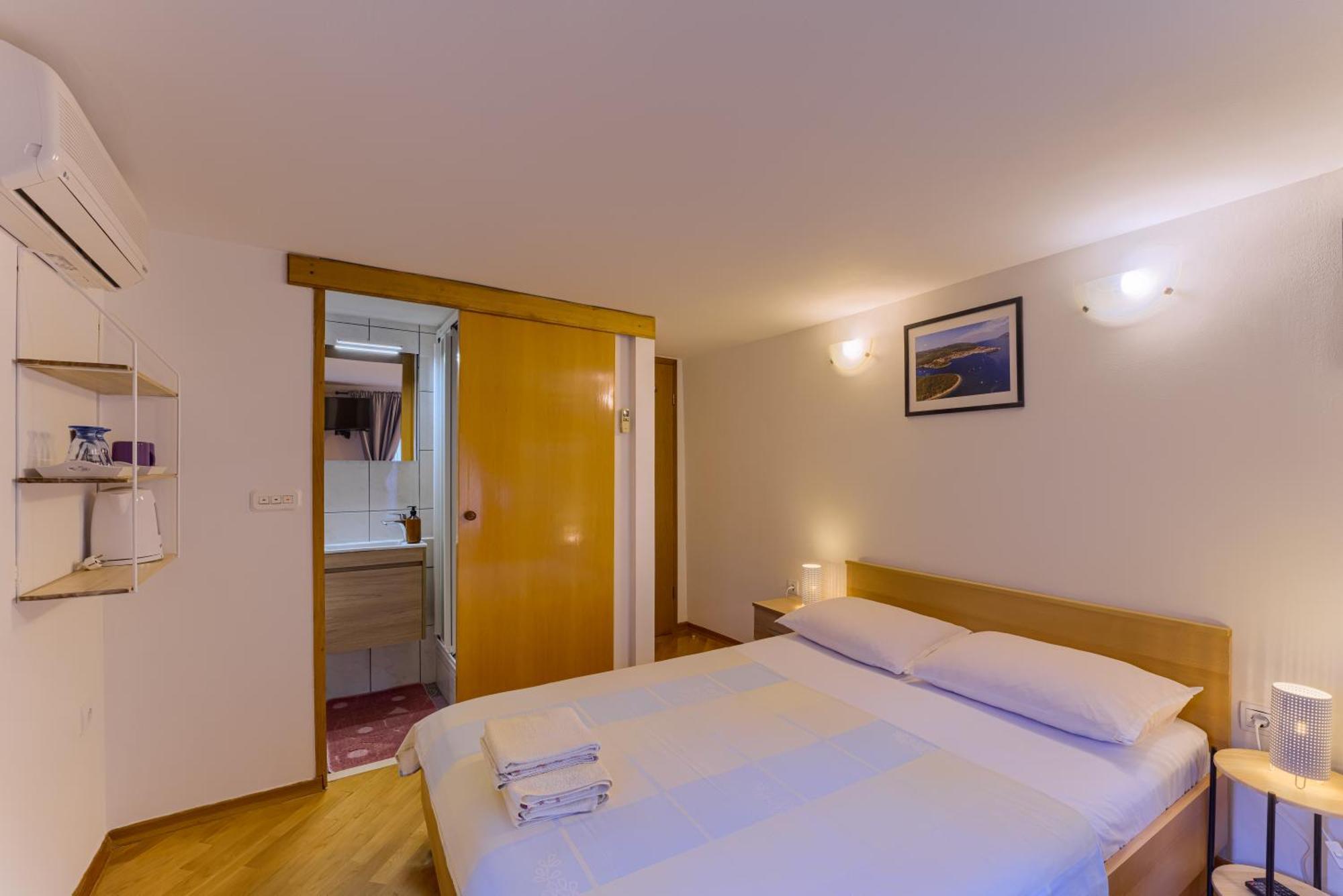 Guest House City Center كورتْشولا الغرفة الصورة